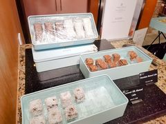 -怡咖啡海鲜自助餐厅(浦东香格里拉店)