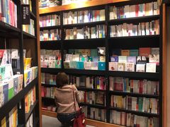 -西西弗书店&矢量咖啡(凯德晶萃广场店)