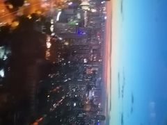 -唐拉雅秀酒店-西锦汇空中BBQ·思创餐厅