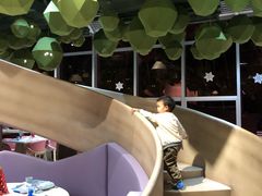 -水桶王国主题餐厅·聚会·生日派对·亲子活动·家庭套餐(亚龙湾希尔顿店)