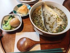 浓汤大黄鱼煨面-顶特勒·黄鱼馆·特色菜(上海大世界店)