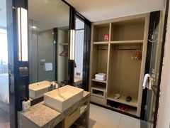 -宜尚酒店(广州上下九永庆坊长寿路地铁站店)