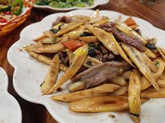 鲜笋炒牛肉-南记食粥坊·宵夜大排档(莲花总店)