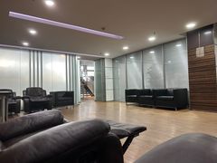 -奔驰上海利星(七宝店)