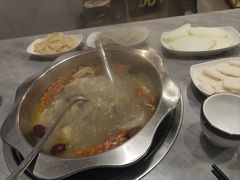 -光头药膳鸡(莱茵小镇店)