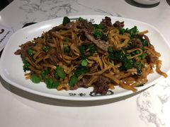 干炒牛河-八合里牛肉火锅(深圳龙华硅谷店)
