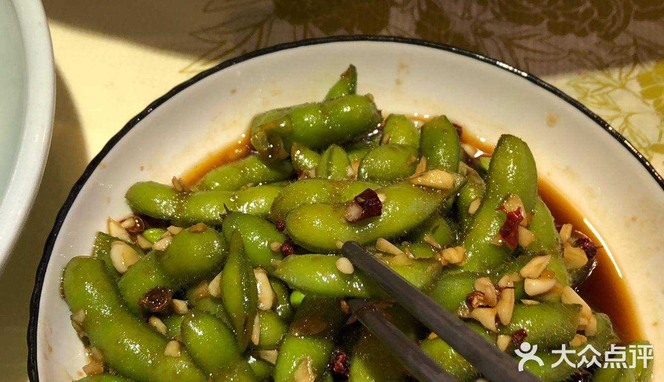 黄鹤楼旁‼️很有点东西，逛完了直接到这家吃饭！