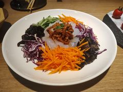 蔬菜肉丝拉皮-串门海鲜烧烤(五四广场店)