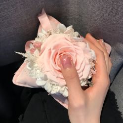 猫眼-甲舍美甲美睫艺术馆