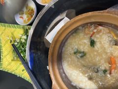 -皮蛋弟砂锅店(总店)