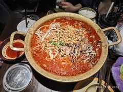 -张翻越·川渝冒菜·武汉黑鸭煲(城北万象城店)