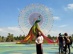 -七彩云南欢乐世界