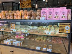 面包甜点陈列柜-味多美蛋糕(欢乐谷店)