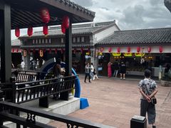 -慈城服务区-停车场