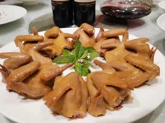 -品悦酒店(三林古镇店)