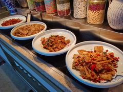 -大中华希尔顿酒店-念自助餐·嗨啤·小龙虾