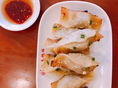 牛肉鍋貼-小姜锅贴(凤凰街店)