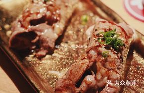 Grilled Black Angus Beef Sushi