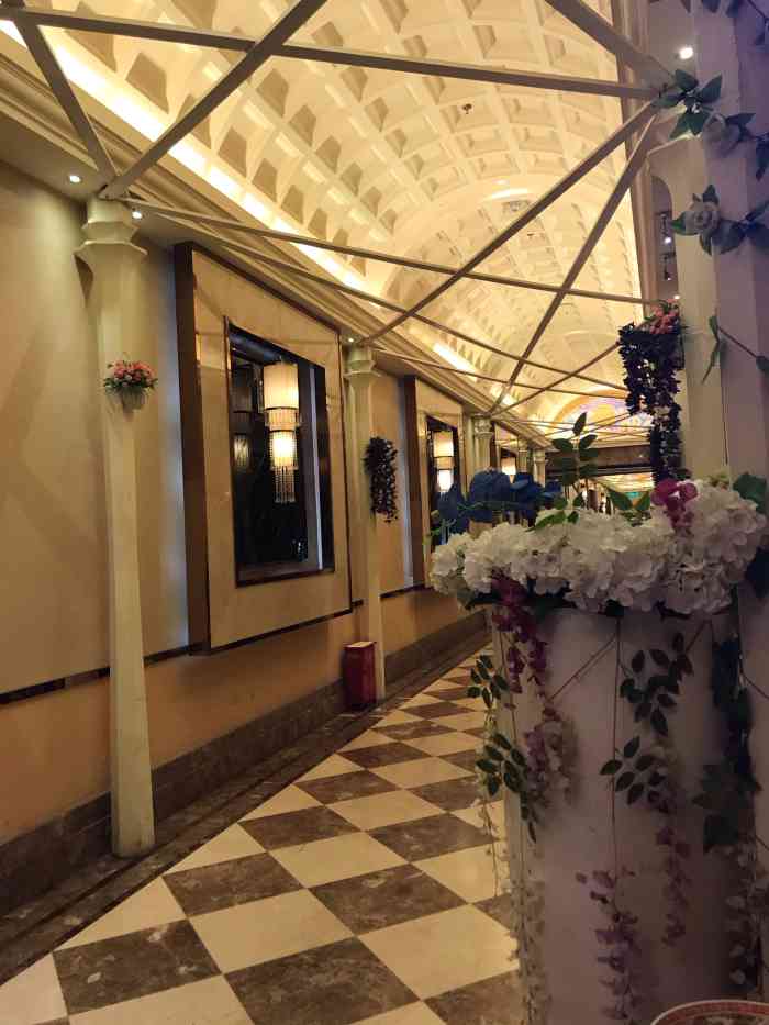 新天地ktv(金阳店)-"服务挺好的,不像潮汇的服务员那样各种不耐.