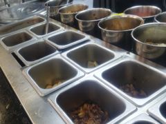 -魔都三兄弟酸辣粉·蘸卤炸串(虹桥万科店)