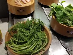 -龍歌自助小火锅(市南金茂湾店)