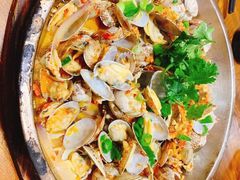 啤酒锡纸蛤蜊-老东镇啤酒屋海鲜加工·蒸汽海鲜·海鲜烧烤(台东店)