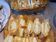 -阿洪锅贴王(小吃城店)