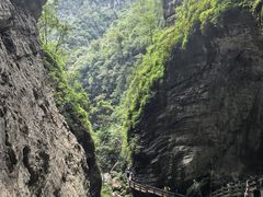 -龙水峡地缝景区