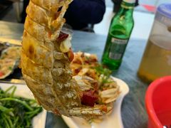 -覃记海鲜美食餐厅