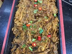 铁板酸菜五花肉-瓦房店活羊大串(锦绣店)