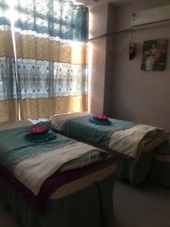 -周怡玲美容美体SPA