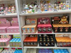 -泡泡玛特POPMART(上海环球港店)