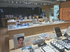 -鲸渝眼镜·浅目视光(春熙路店)
