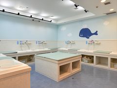 -龙格亲子游泳·水育早教运动中心(碧海湾店)