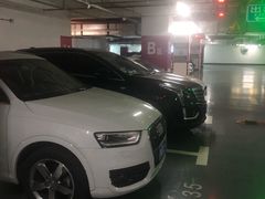 -189弄购物中心-地下停车场