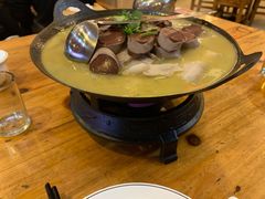 -鹤乡东北菜(崮山路店)