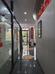 -苗方清颜专业祛痘·皮肤管理