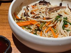 鸡丝凉米线-云海肴·汽锅鸡·云南菜(美罗城店)