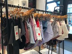 -lululemon(比斯特购物村店)