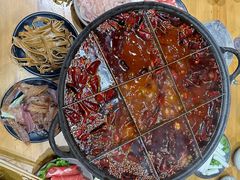 -白乐天毛肚火锅馆(南滨路店)