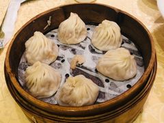 蟹粉小笼包-绿波廊(豫园店)