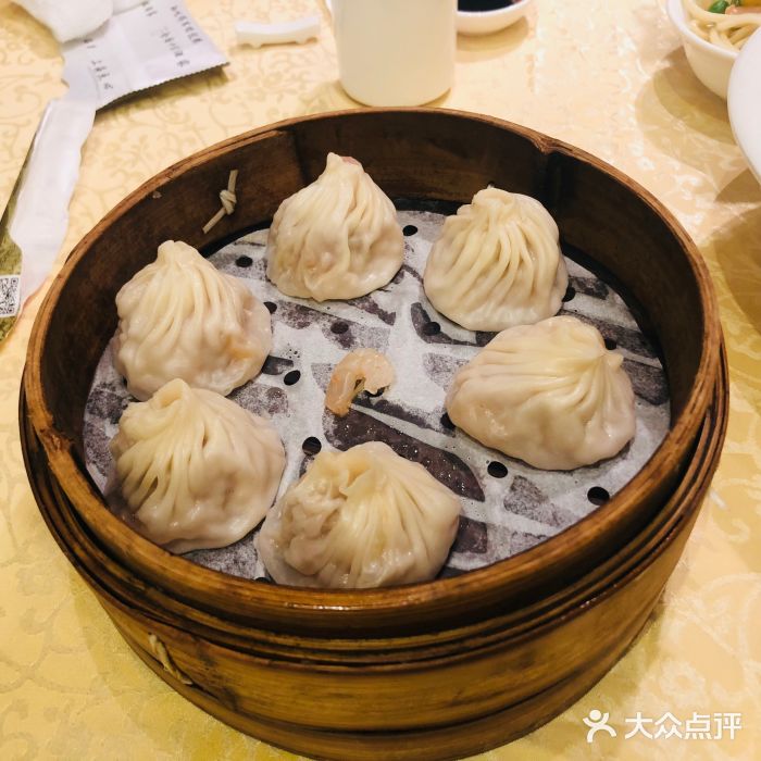 绿波廊(豫园店)蟹粉小笼包图片