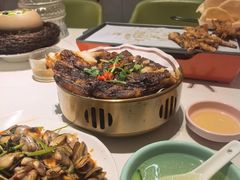 -嗨辣小聚·盘锦河蟹·海鲜烧烤龙虾(盘锦十年好店)