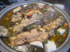 -令狐冲·炭烤活鱼(宝龙店)