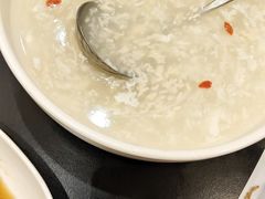 -沪华海鲜大酒楼(南汇店)