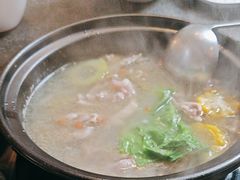 -野迹·石橄榄鸡·烧烤(新洲店)