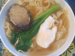-小红鲸·海鲜餐厅(轸大路店)