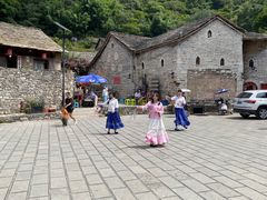 -高荡千年布依古寨旅游景区