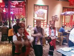 -老滇山寨•云南特色菜•地方菜•民族风情歌舞表演(金碧店)