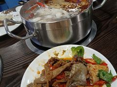 -海吃海喝海鲜烤肉餐厅